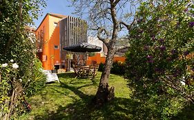 Peach Hostel & Suites